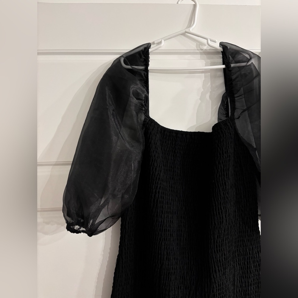 NWOT Forever 21 Smocked Dress